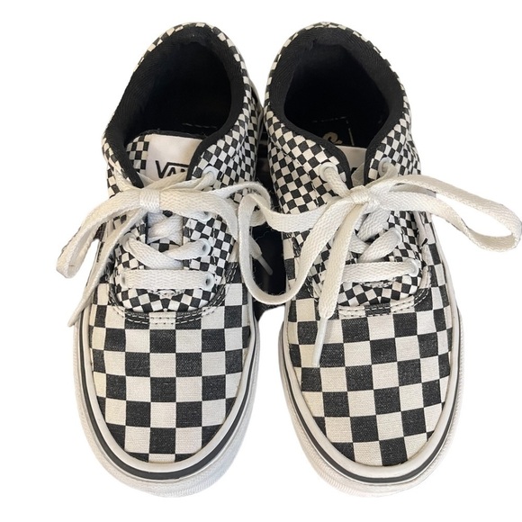 GUC Vans youth skateboard sneakers, checkered, black and white, size 1 youth - Picture 1 of 10